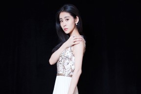 爱游戏官方网站-“战术揭秘：湖人队成功封锁对手核心”，湖人队封面